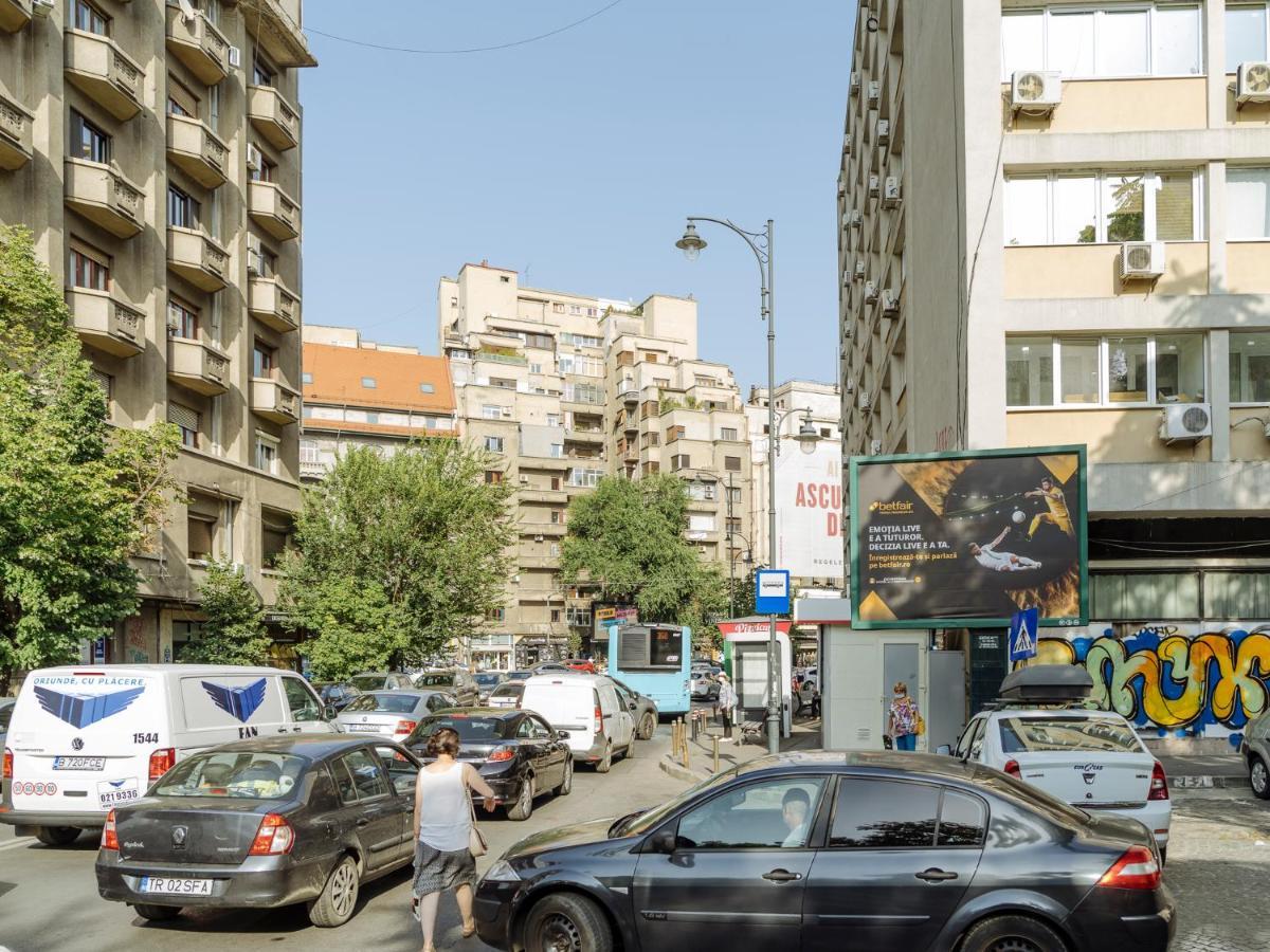 Old Town Historic Apartment With Backyard Mini Park بوخارست المظهر الخارجي الصورة
